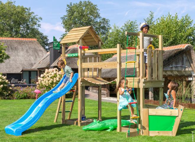 Wooden playground equipment for your garden | Jungle Gym®