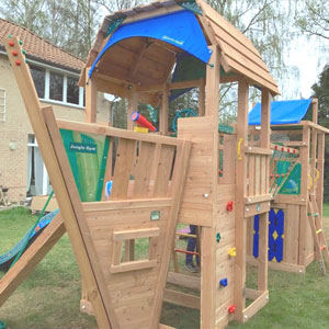 Wooden playground equipment for your garden | Jungle Gym®